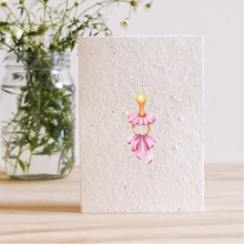 Load image into Gallery viewer, IT'S A GIRL - PLANTABLE SEED CARD
